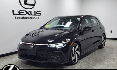 2022 Volkswagen Golf GTI SE