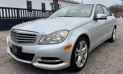 2013 Mercedes-Benz C-Class C300