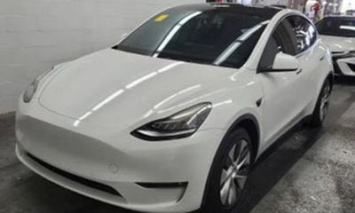 2022 Tesla Model Y Long Range Dual