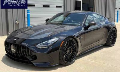 2025 Mercedes-Benz AMG GT GT63