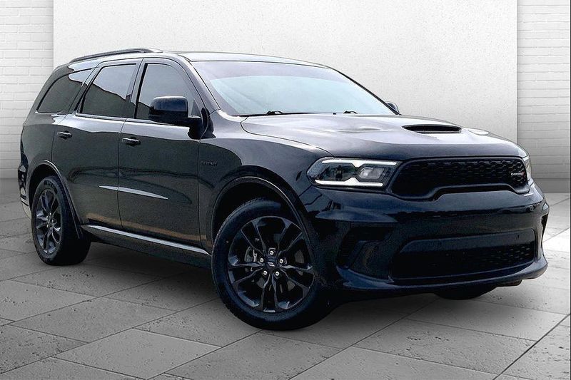 2023 Dodge Durango — a typically priced live listing