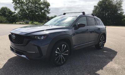 2025 Mazda CX-50 Premium Plus