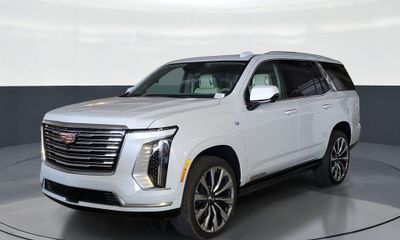 2026 Cadillac Escalade Platinum Luxury