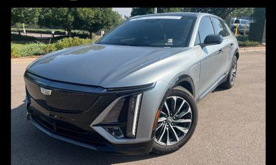 2024 Cadillac Lyriq