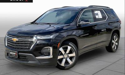 2023 Chevrolet Traverse LT