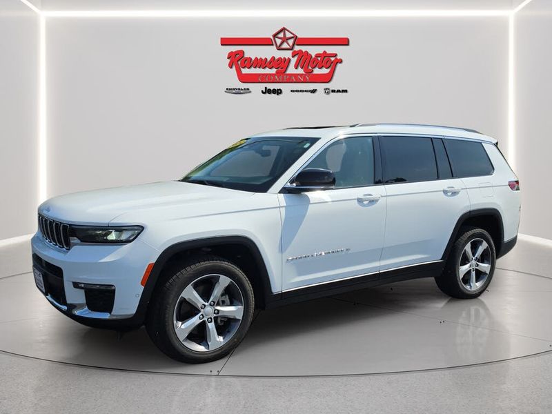 2022 Jeep Grand Cherokee L — a typically priced live listing