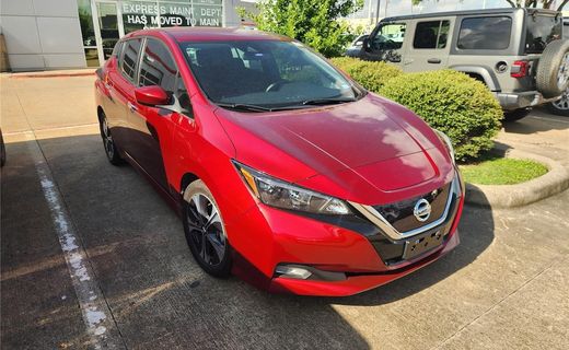 2022 Nissan Leaf SV