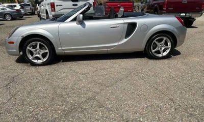 2002 Toyota MR2 Spyder