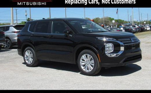 2026 Mitsubishi Outlander ES