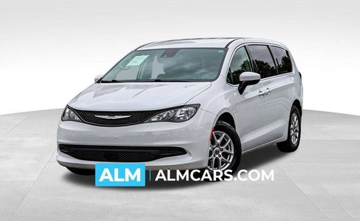 2023 Chrysler Voyager LX
