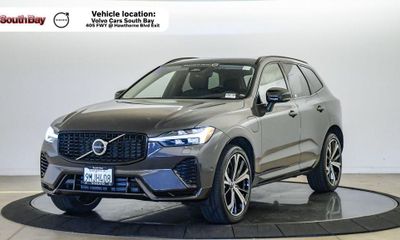 2024 Volvo XC60 Ultimate Dark