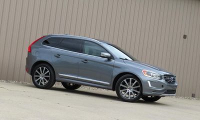 2016 Volvo XC60 T6 Platinum