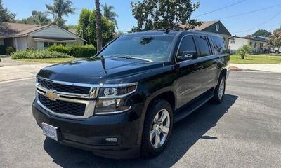 2017 Chevrolet Suburban LT