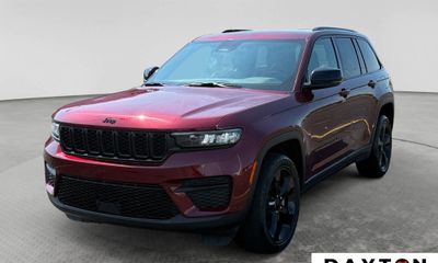 2024 Jeep Grand Cherokee Laredo