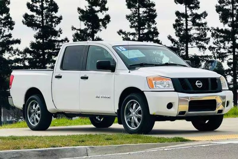 2010 Nissan Titan — a typically priced live listing