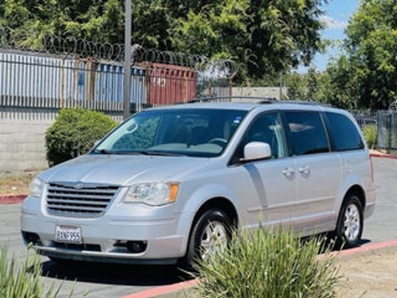 2008 Chrysler Town And Country — a typically priced live listing