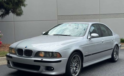 2003 BMW M5