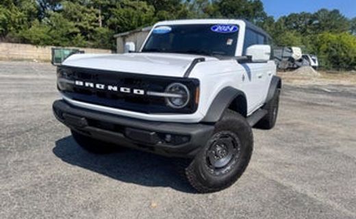 2026 Ford Bronco Base