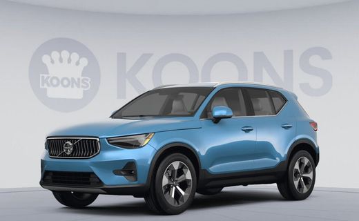 2023 Volvo XC40 Plus Bright