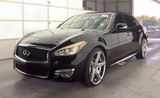 2015 Infiniti Q70L