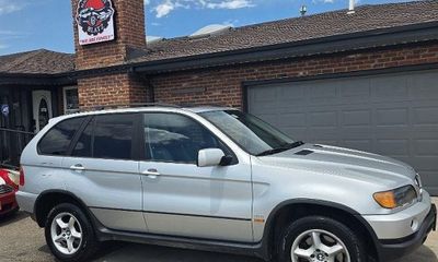 2002 BMW X5 3 0I