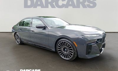 2025 BMW 750E xDrive