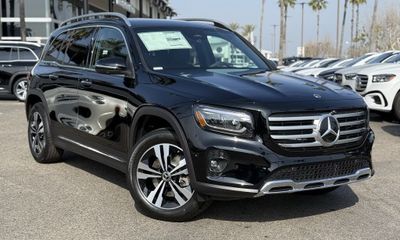 2026 Mercedes-Benz GLB-Class GLB250
