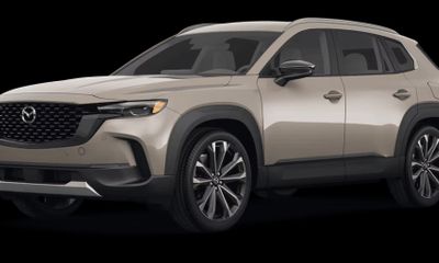 2024 Mazda CX-50 Premium Plus Package
