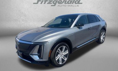 2024 Cadillac Lyriq Tech 1