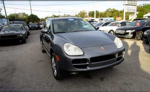 2004 Porsche Cayenne S