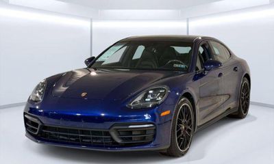 2022 Porsche Panamera 4S