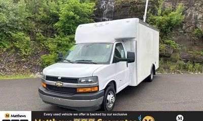 2022 Chevrolet Express 3500 Cutaway 177
