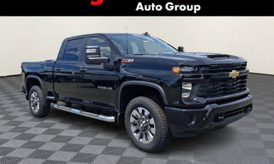 2026 Chevrolet Silverado HD Custom