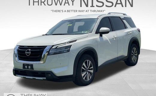 2022 Nissan Pathfinder SL
