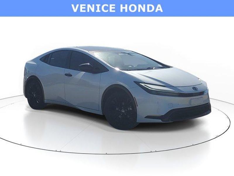 2025 Toyota Prius — a typically priced live listing