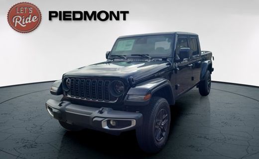2026 Jeep Gladiator Sport