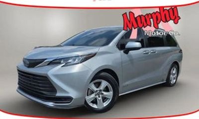 2021 Toyota Sienna LE Plus Package