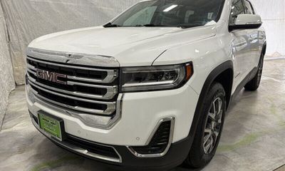 2021 GMC Acadia SLE