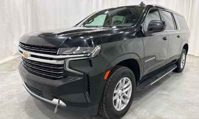 2023 Chevrolet Suburban LT