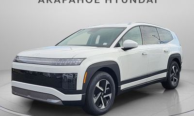 2026 Hyundai Ioniq 9 SE