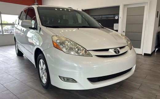 2008 Toyota Sienna XLE