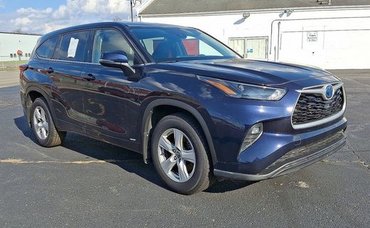 2022 Toyota Highlander LE