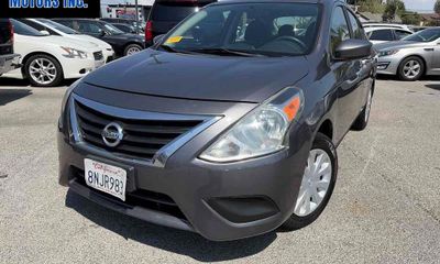 2019 Nissan Versa SV