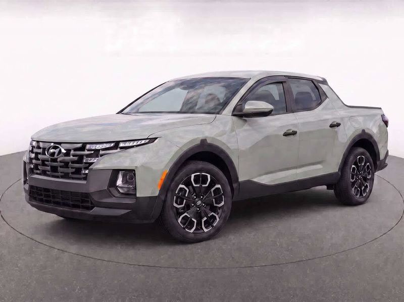 2022 Hyundai Santa Cruz — a typically priced live listing