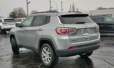 2022 Jeep Compass Latitude LUX Altitude