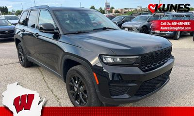 2024 Jeep Grand Cherokee Laredo