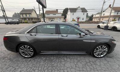 2018 Lincoln Continental Reserve