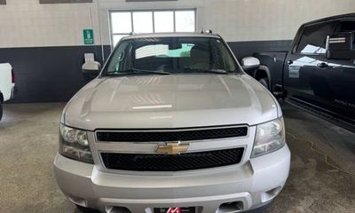 2011 Chevrolet Avalanche LS