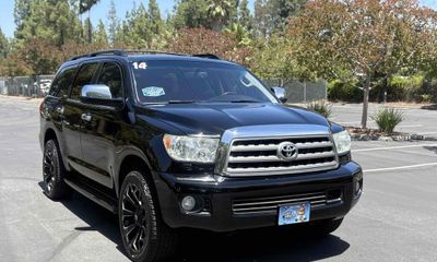 2014 Toyota Sequoia Platinum Grade