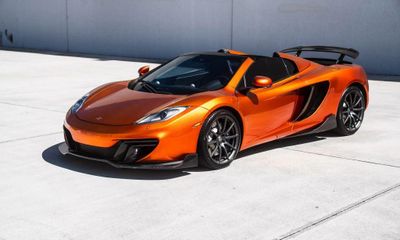 2013 McLaren MP4-12C Spider